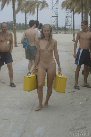 naked beach bods
